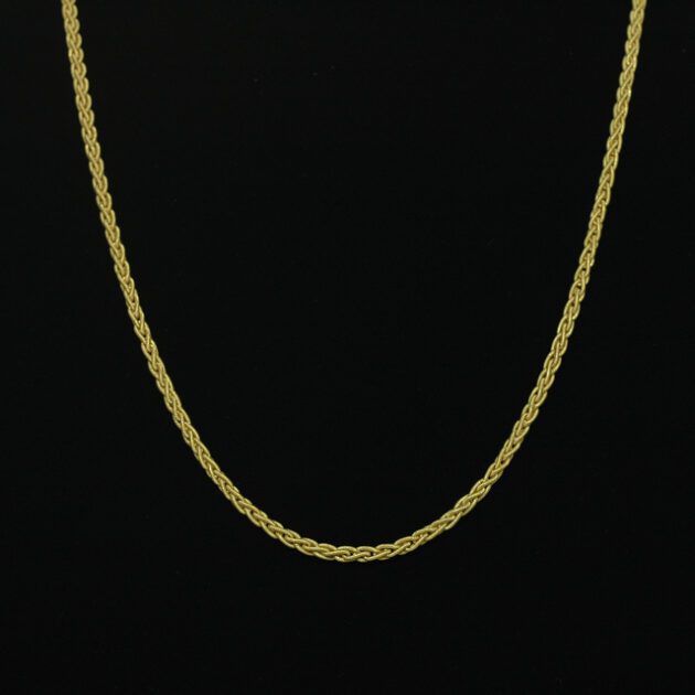 18K gold chain.
