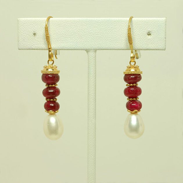 Ruby bead pearl earrings