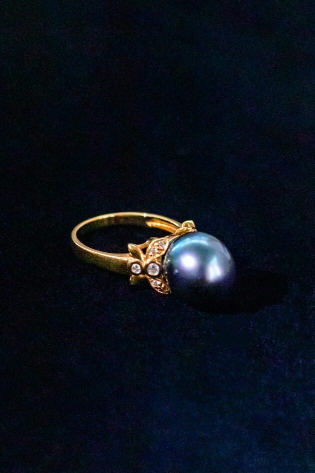 tahitian black pearl and diamond ring