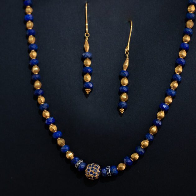 18k Gold and Faceted Lapis Necklace and Earrings Set