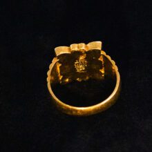 Man’s Square Navaratna Ring in 18k Gold