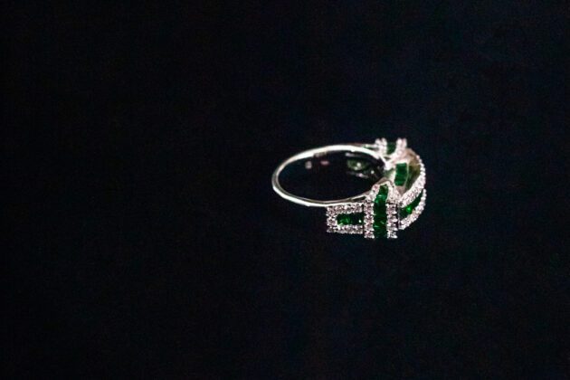 Designer Tsavorite and Diamond 18k White Gold Ring Designer Tsavorite and Diamond 18k White Gold Ring