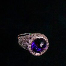 2.5-Carat Amethyst 18k White Gold Signet Ring